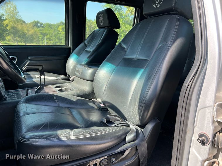 image for item NA9063 1999 Chevrolet C6500  pickup truck