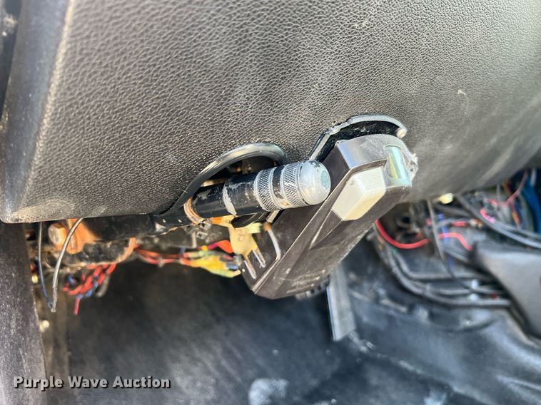 image for item NA9063 1999 Chevrolet C6500  pickup truck