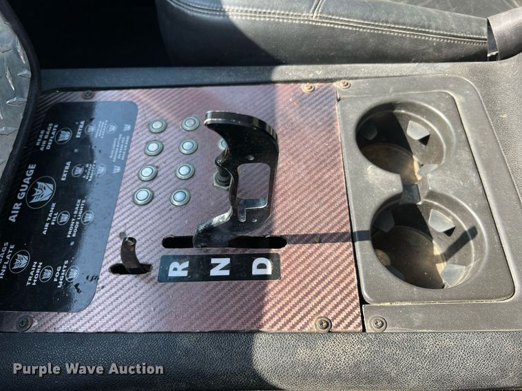 image for item NA9063 1999 Chevrolet C6500  pickup truck