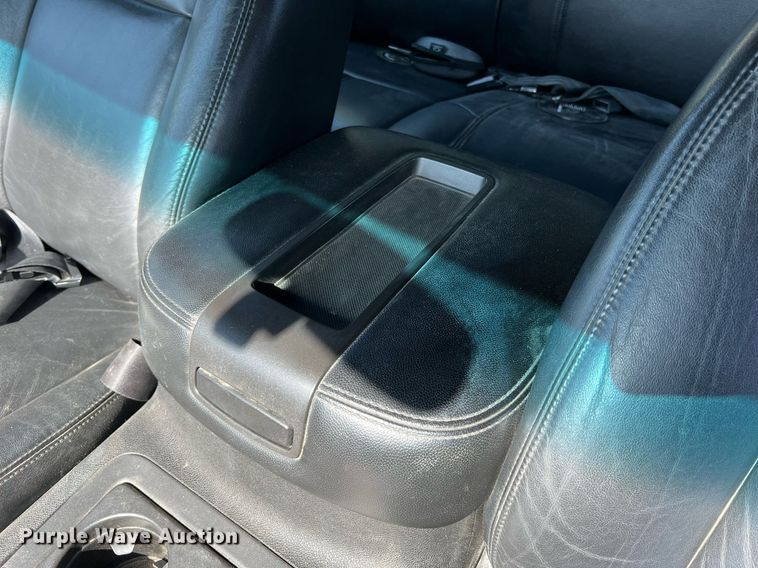 image for item NA9063 1999 Chevrolet C6500  pickup truck