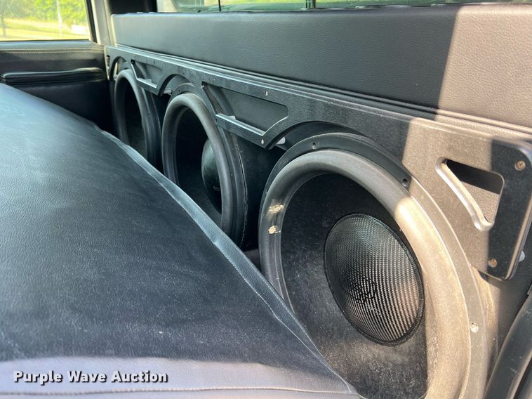 image for item NA9063 1999 Chevrolet C6500  pickup truck