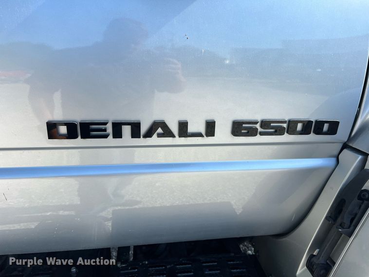 image for item NA9063 1999 Chevrolet C6500  pickup truck