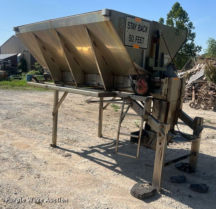 image for item NA9064 Salt spreader