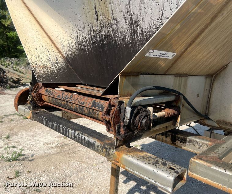 image for item NA9064 Salt spreader