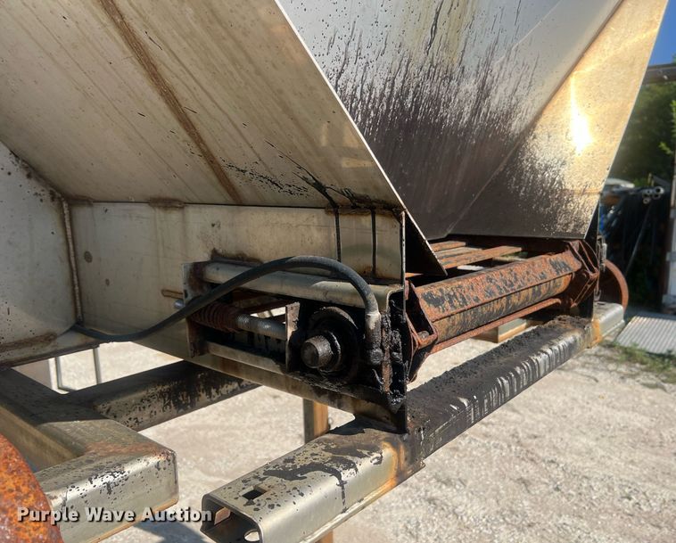 image for item NA9064 Salt spreader