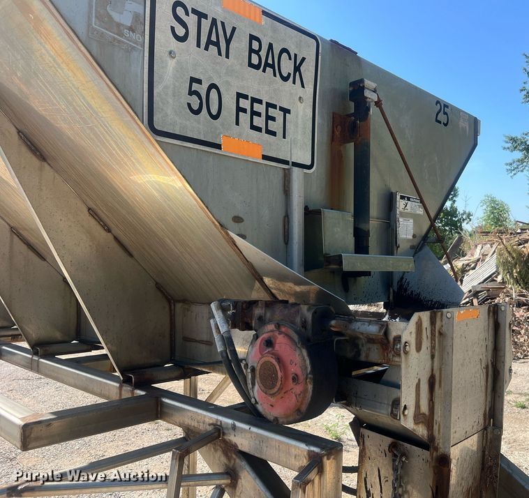 image for item NA9064 Salt spreader