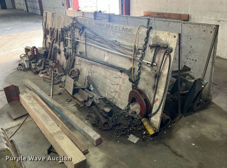 image for item NA9071 Chief EZ-Liner  frame straightener