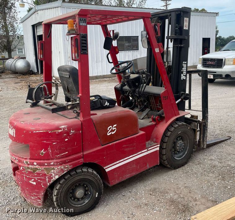 image for item NH9748 Tailift FG25P-GML  forklift