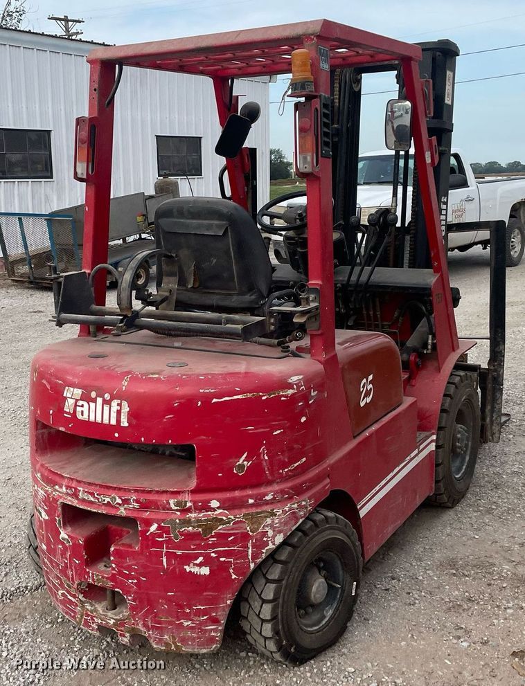image for item NH9748 Tailift FG25P-GML  forklift