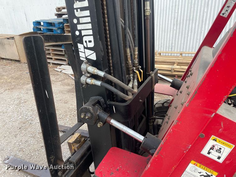 image for item NH9748 Tailift FG25P-GML  forklift