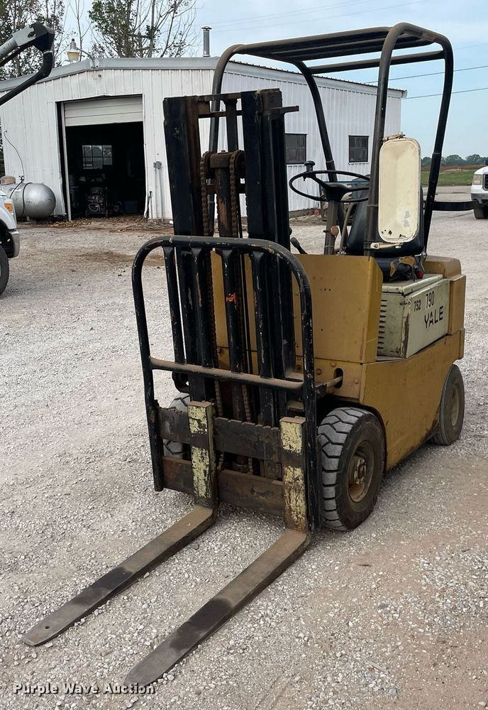 image for item NH9749 Yale G82P-025-HFS  forklift