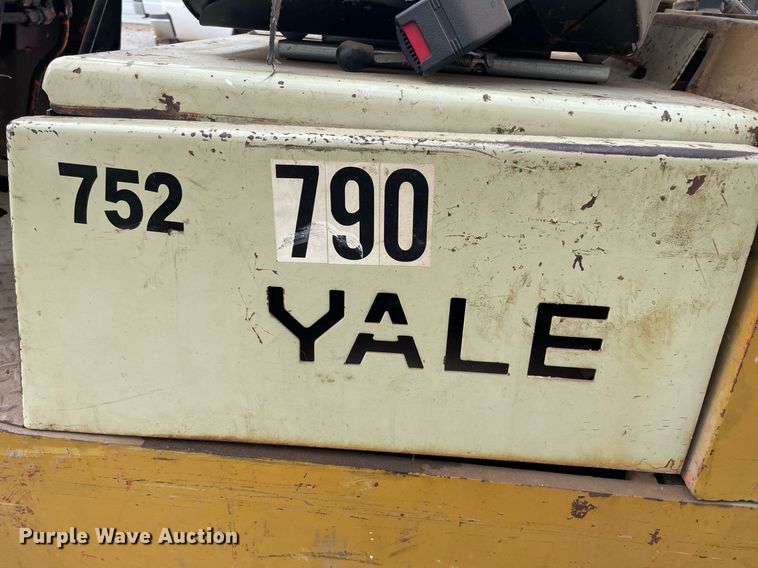 image for item NH9749 Yale G82P-025-HFS  forklift