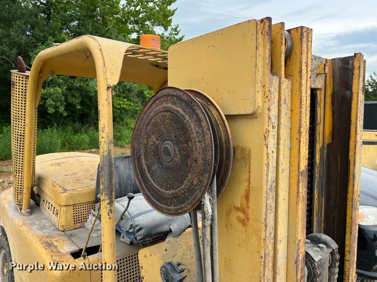 image for item NI9004 Hyster FL-7  forklift