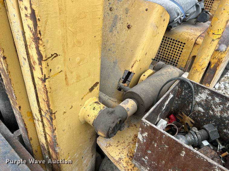 image for item NI9004 Hyster FL-7  forklift