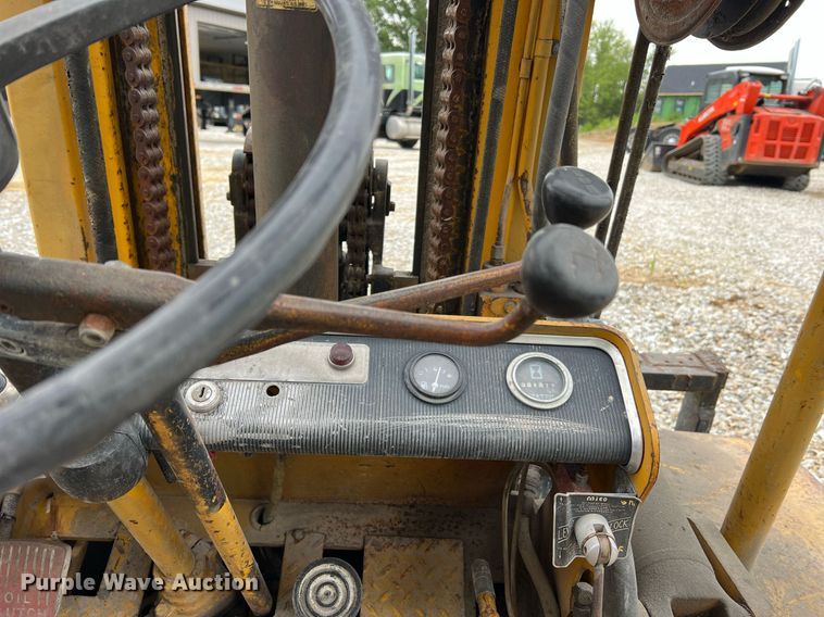 image for item NI9004 Hyster FL-7  forklift