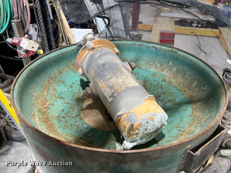 image for item NI9006 Clemco SCWB-2452  sandblaster