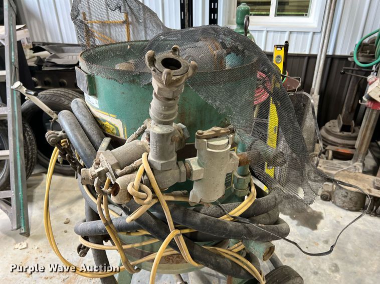 image for item NI9006 Clemco SCWB-2452  sandblaster