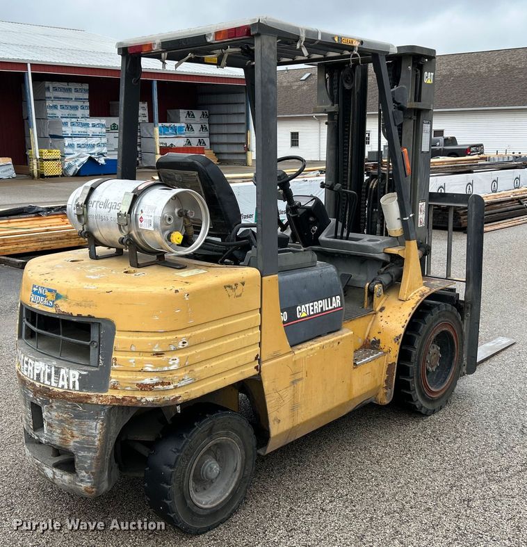 image for item NL9390 1998 Caterpillar GP30  forklift