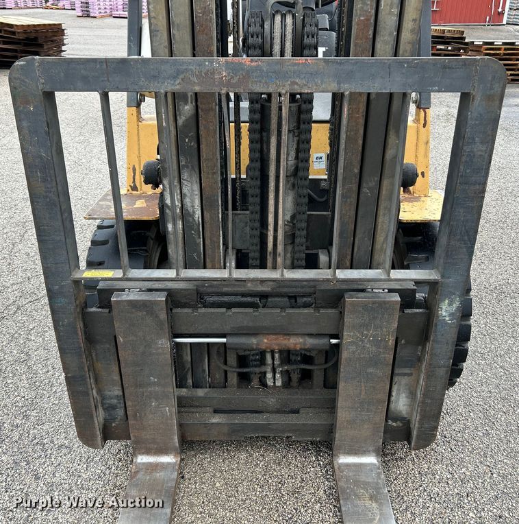 image for item NL9390 1998 Caterpillar GP30  forklift