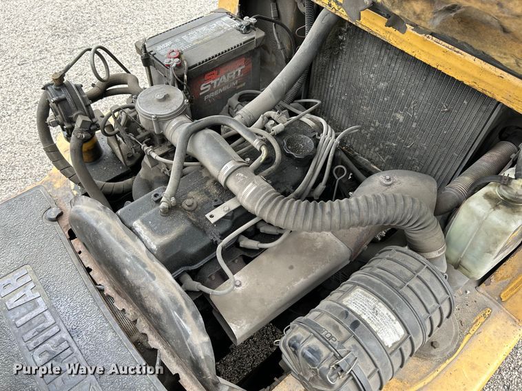 image for item NL9390 1998 Caterpillar GP30  forklift