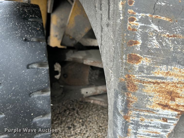 image for item NL9390 1998 Caterpillar GP30  forklift