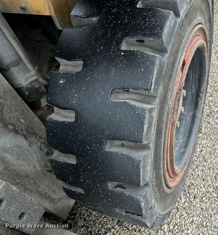 image for item NL9390 1998 Caterpillar GP30  forklift