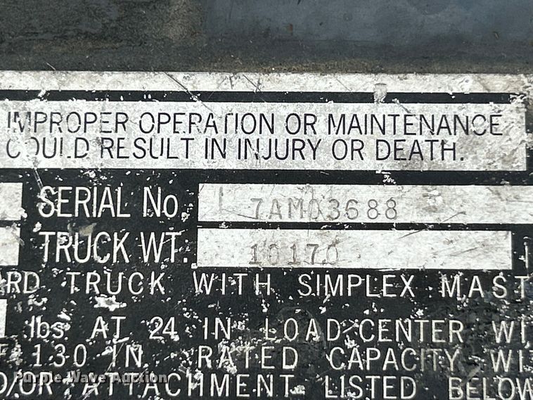 image for item NL9390 1998 Caterpillar GP30  forklift