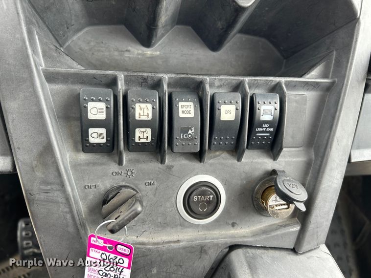 image for item NL9393 2014 Can-Am Maverick Max XRS  utility vehicle