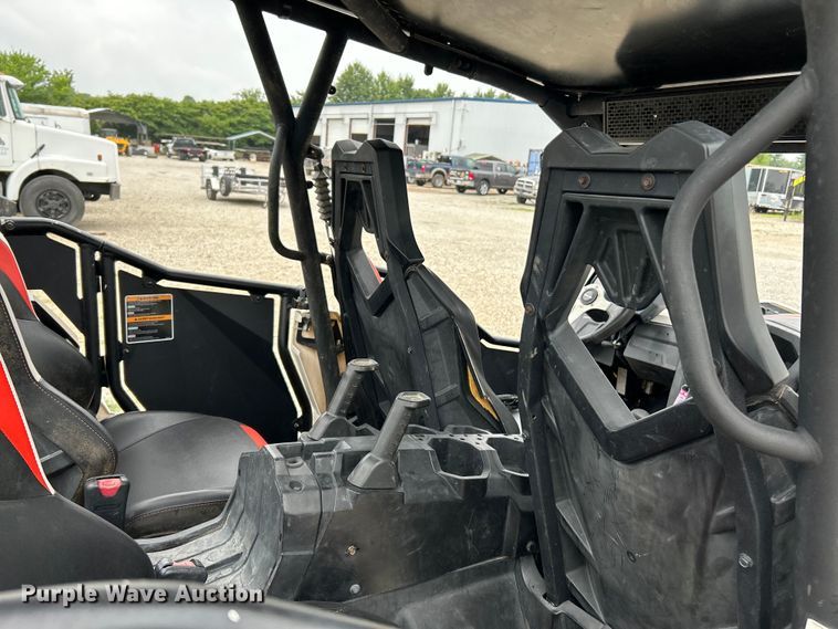 image for item NL9393 2014 Can-Am Maverick Max XRS  utility vehicle