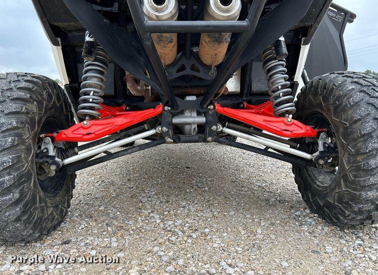 image for item NL9393 2014 Can-Am Maverick Max XRS  utility vehicle