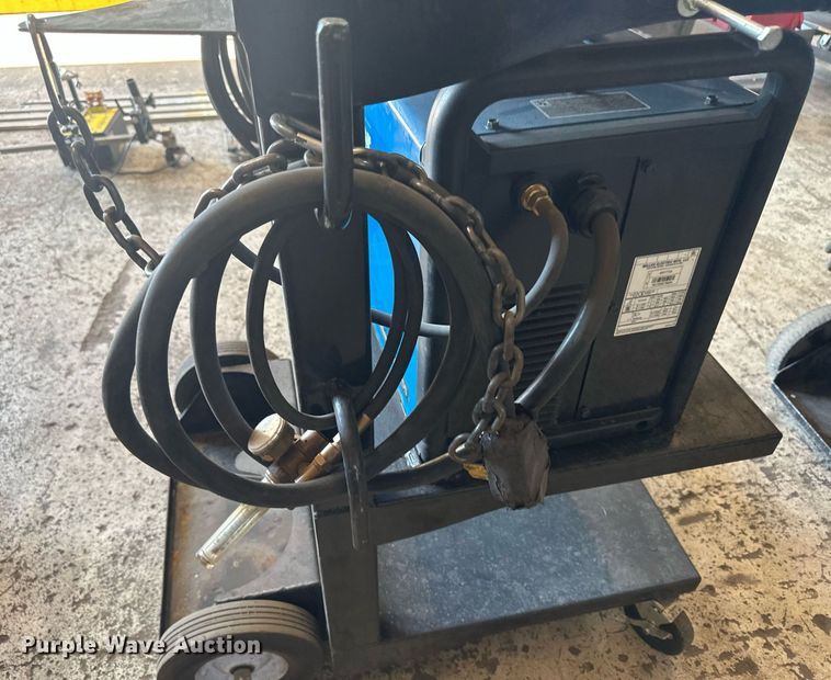 image for item NM9466 Miller Millermatic 255  welder