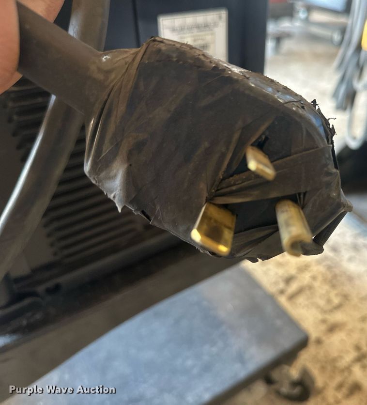 image for item NM9466 Miller Millermatic 255  welder