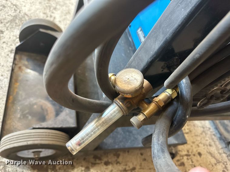 image for item NM9466 Miller Millermatic 255  welder