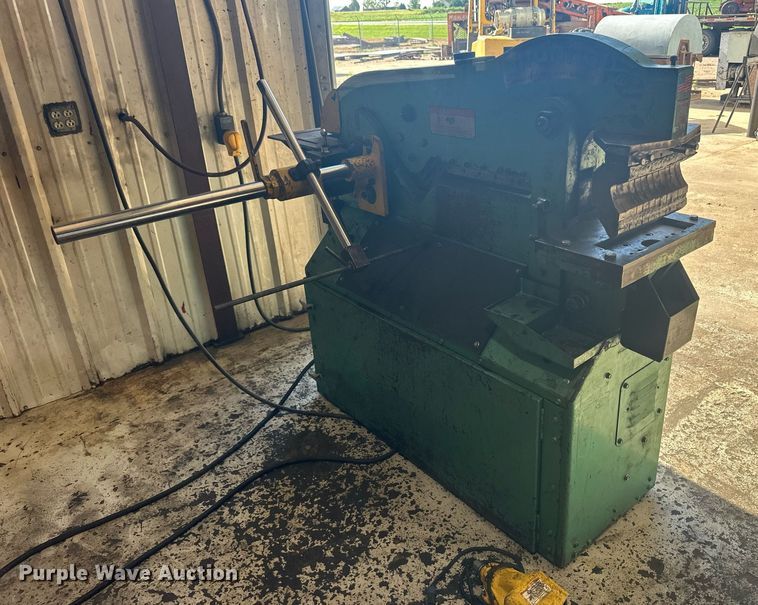 image for item NM9468 Piranha P50  iron worker