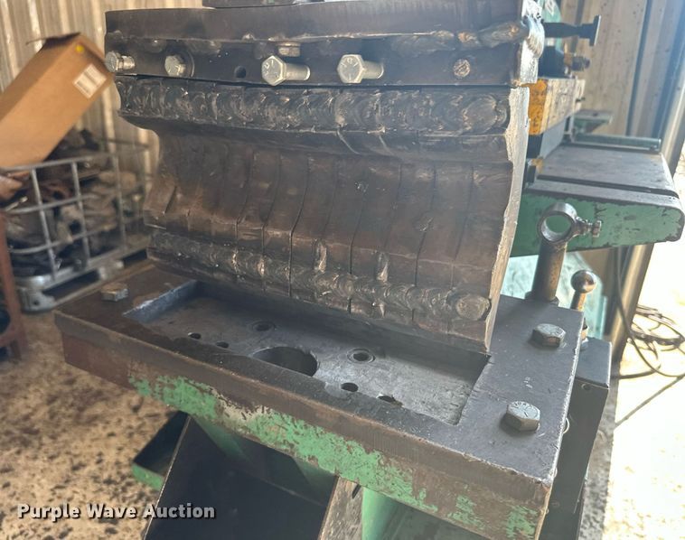 image for item NM9468 Piranha P50  iron worker