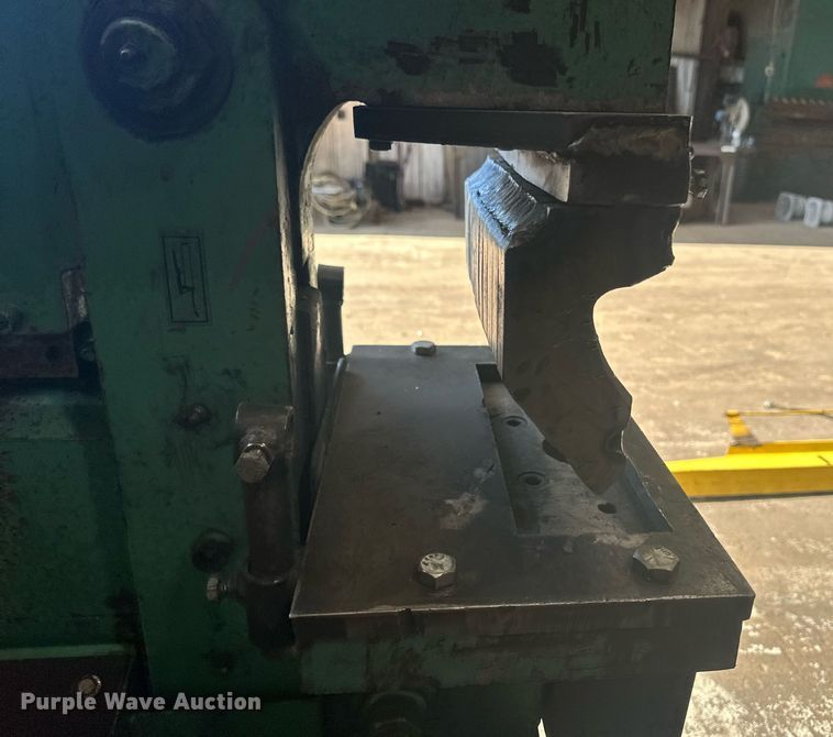 image for item NM9468 Piranha P50  iron worker