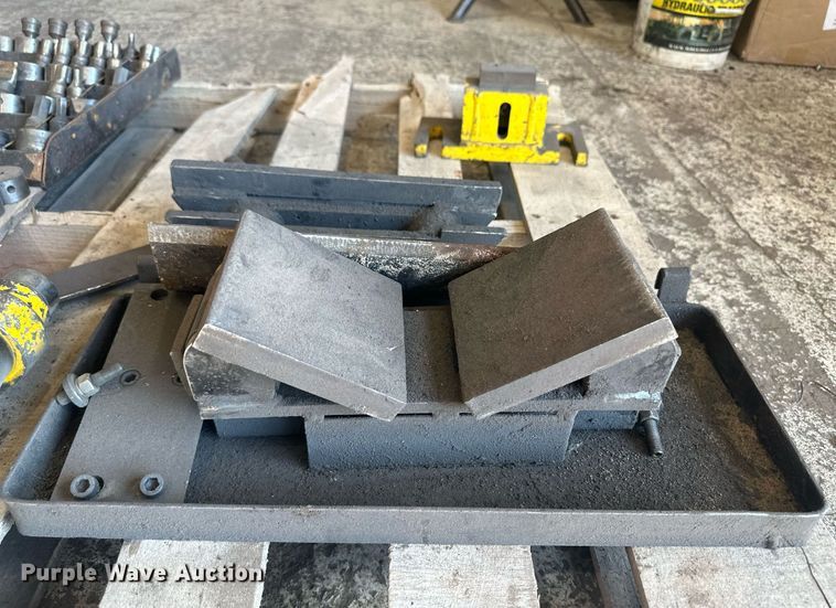 image for item NM9468 Piranha P50  iron worker