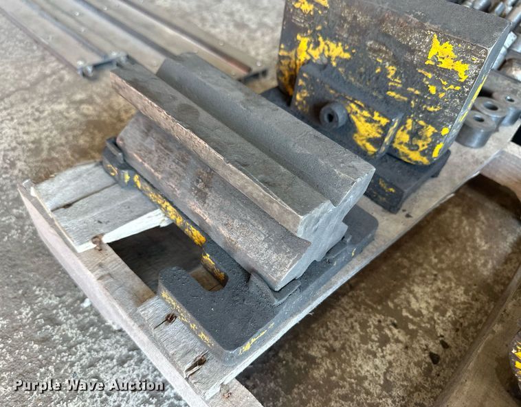 image for item NM9468 Piranha P50  iron worker