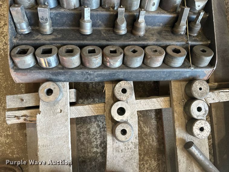 image for item NM9468 Piranha P50  iron worker