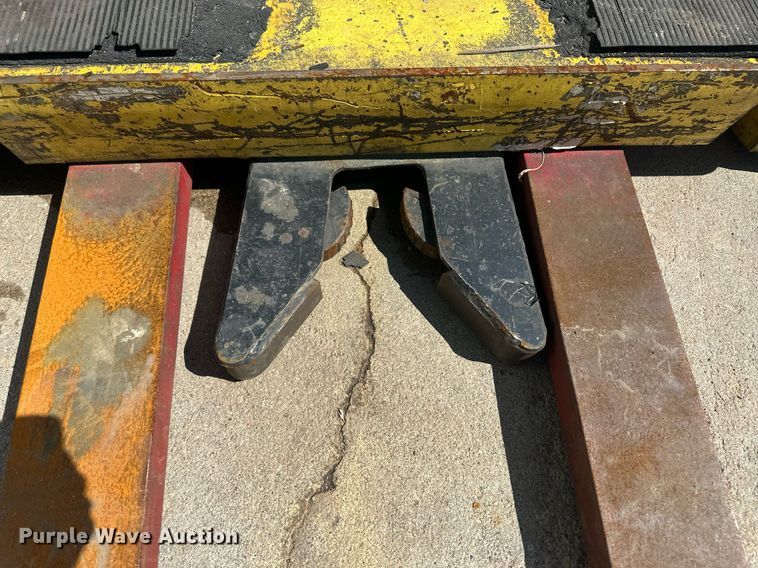 image for item NM9472 Hyster R30F  order picker