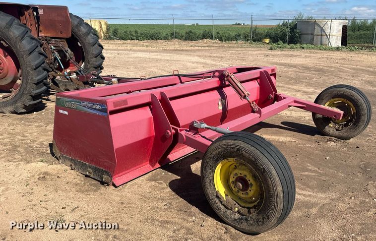 image for item NM9479 United Implements 3048  10'W box blade