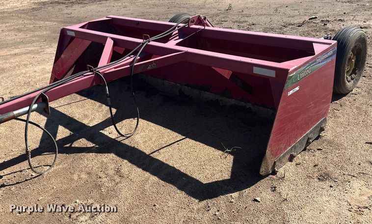 image for item NM9479 United Implements 3048  10'W box blade