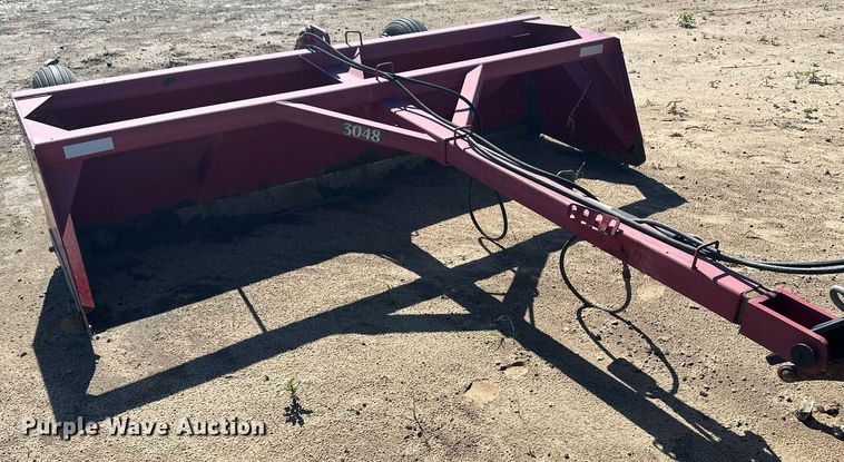 image for item NM9479 United Implements 3048  10'W box blade