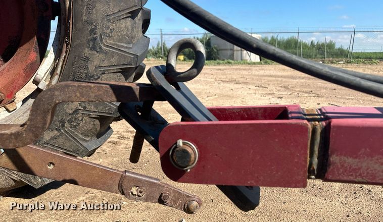 image for item NM9479 United Implements 3048  10'W box blade