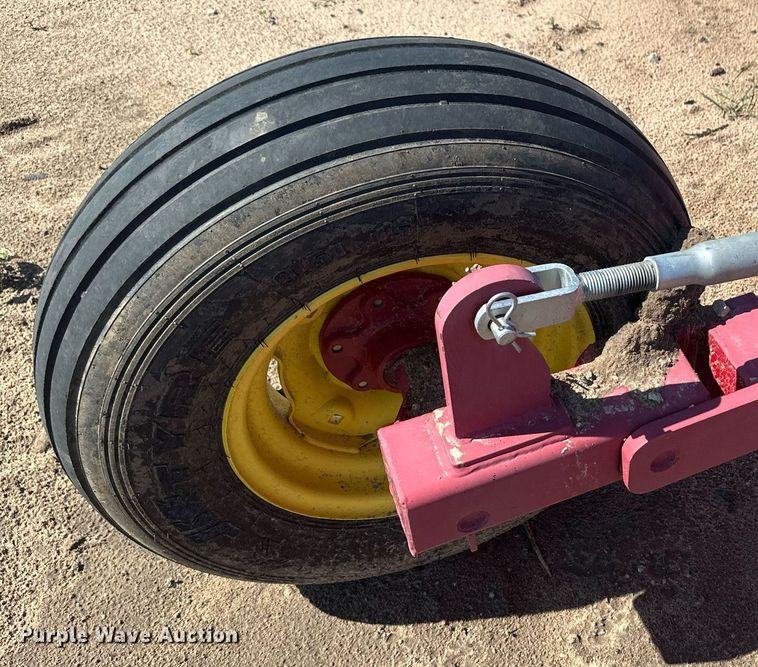 image for item NM9479 United Implements 3048  10'W box blade