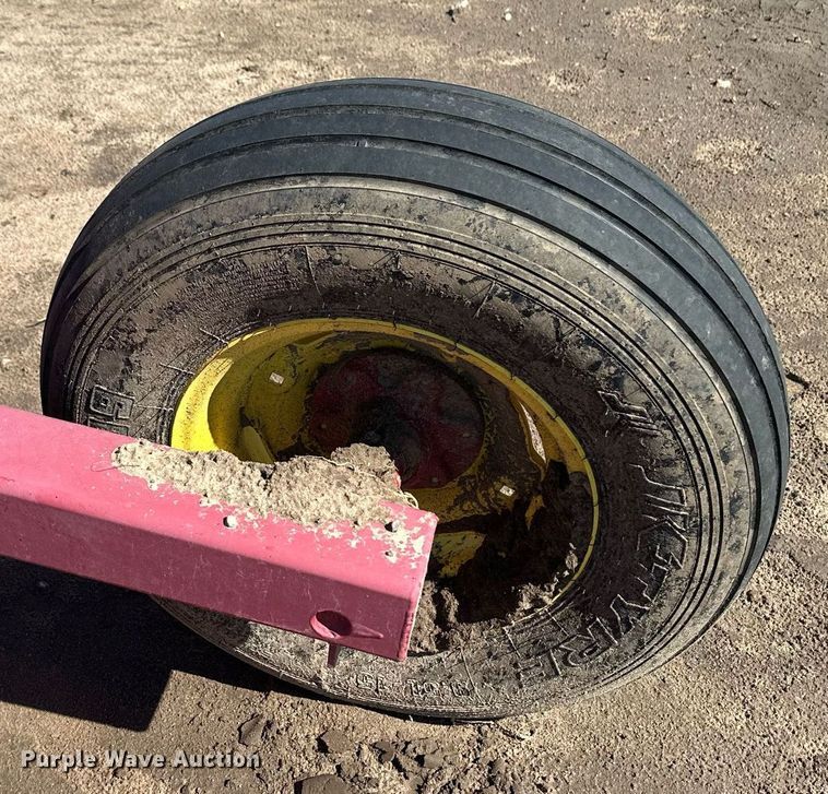 image for item NM9479 United Implements 3048  10'W box blade