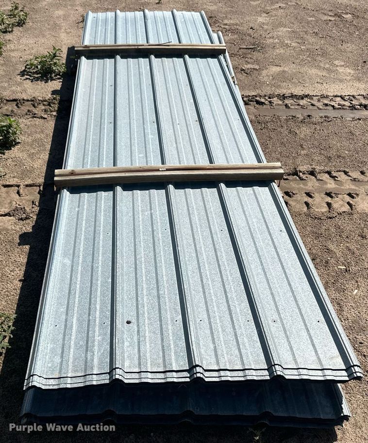 image for item NM9486 Approximately 280 sheets of metal siding/roofing