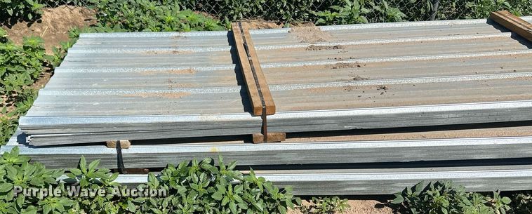image for item NM9486 Approximately 280 sheets of metal siding/roofing