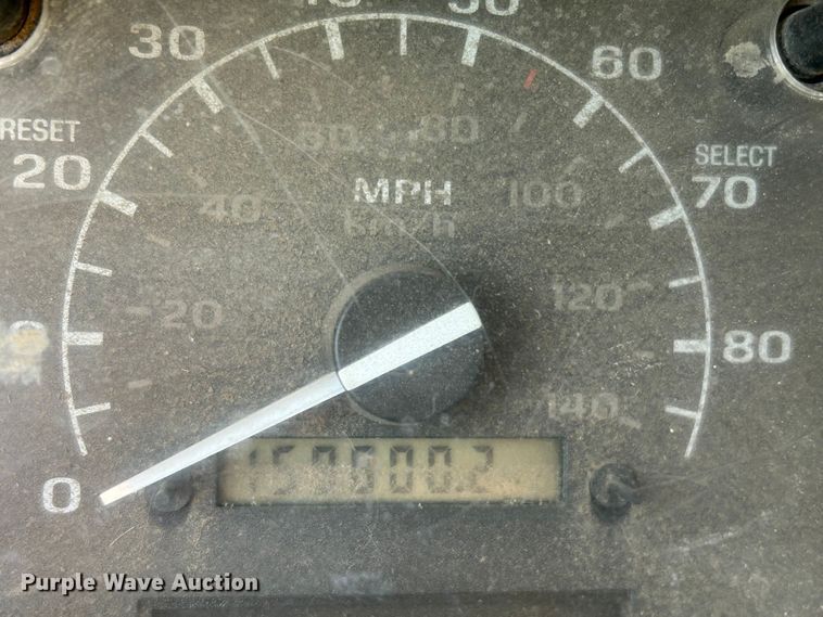 image for item NP9894 1993 Ford  F250 XL HD pickup truck