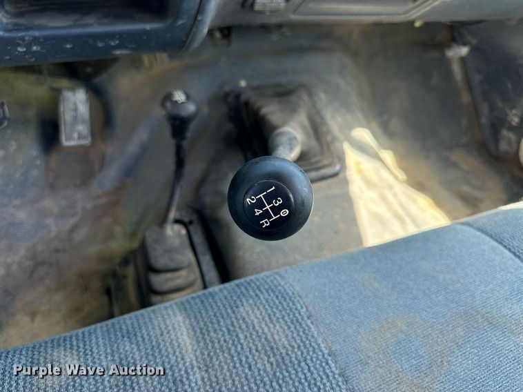 image for item NP9894 1993 Ford  F250 XL HD pickup truck